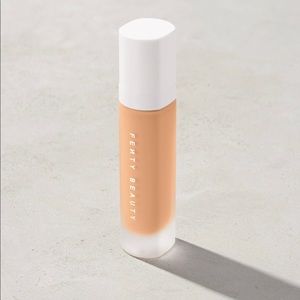 Fenty Beauty PRO FILT'R Soft Matte Foundation
